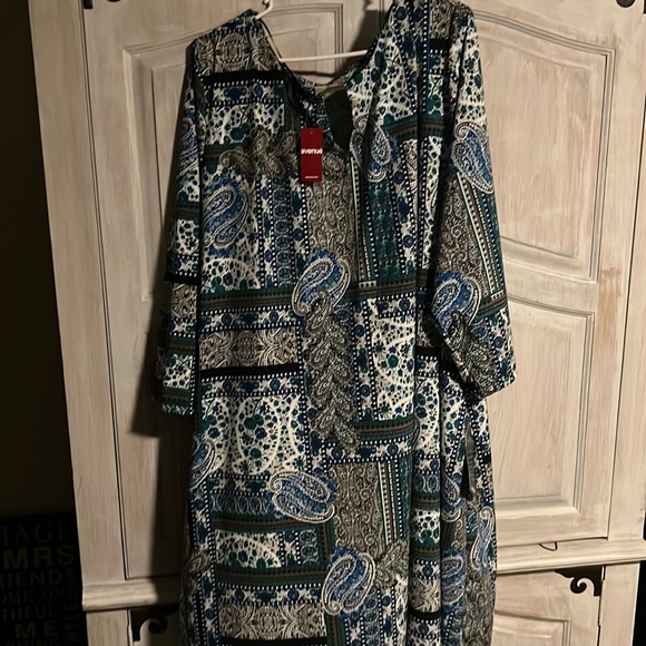 Do not fit. Pretty long sleeve dinner dress - Picture 1 of 4